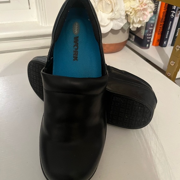 Dansko Work Clogs - Picture 9 of 9